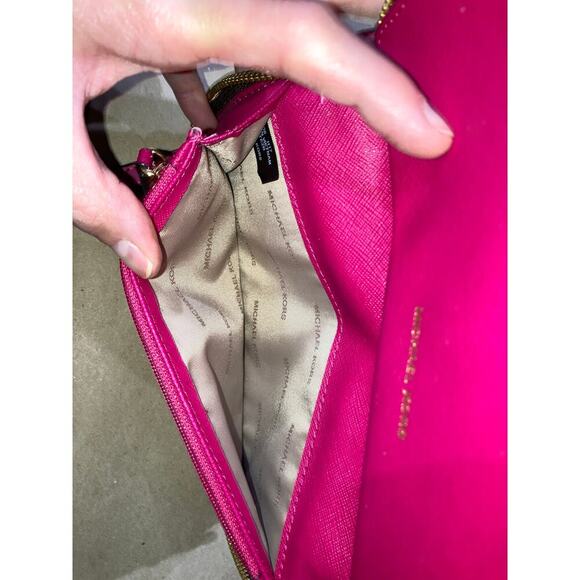 MICHAEL KORS LARGE SIGNATURE SAFFIANO LEATHER WALETT (ASIS) - Picture 13 of 14